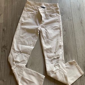 AE White Ripped Cropped Jeggings